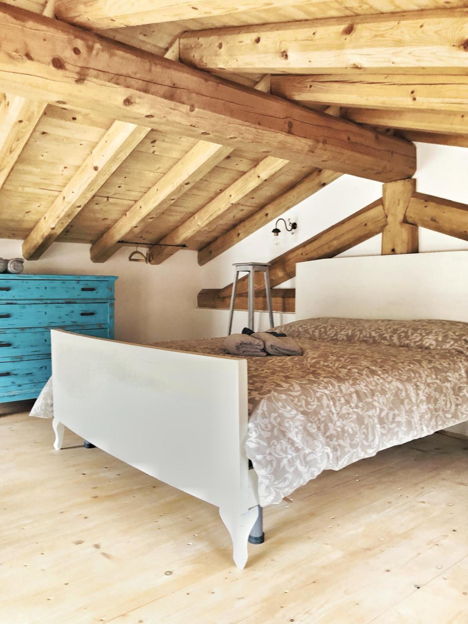 Casa Barteei Bed and Breakfast Monte Isola Exteriör bild