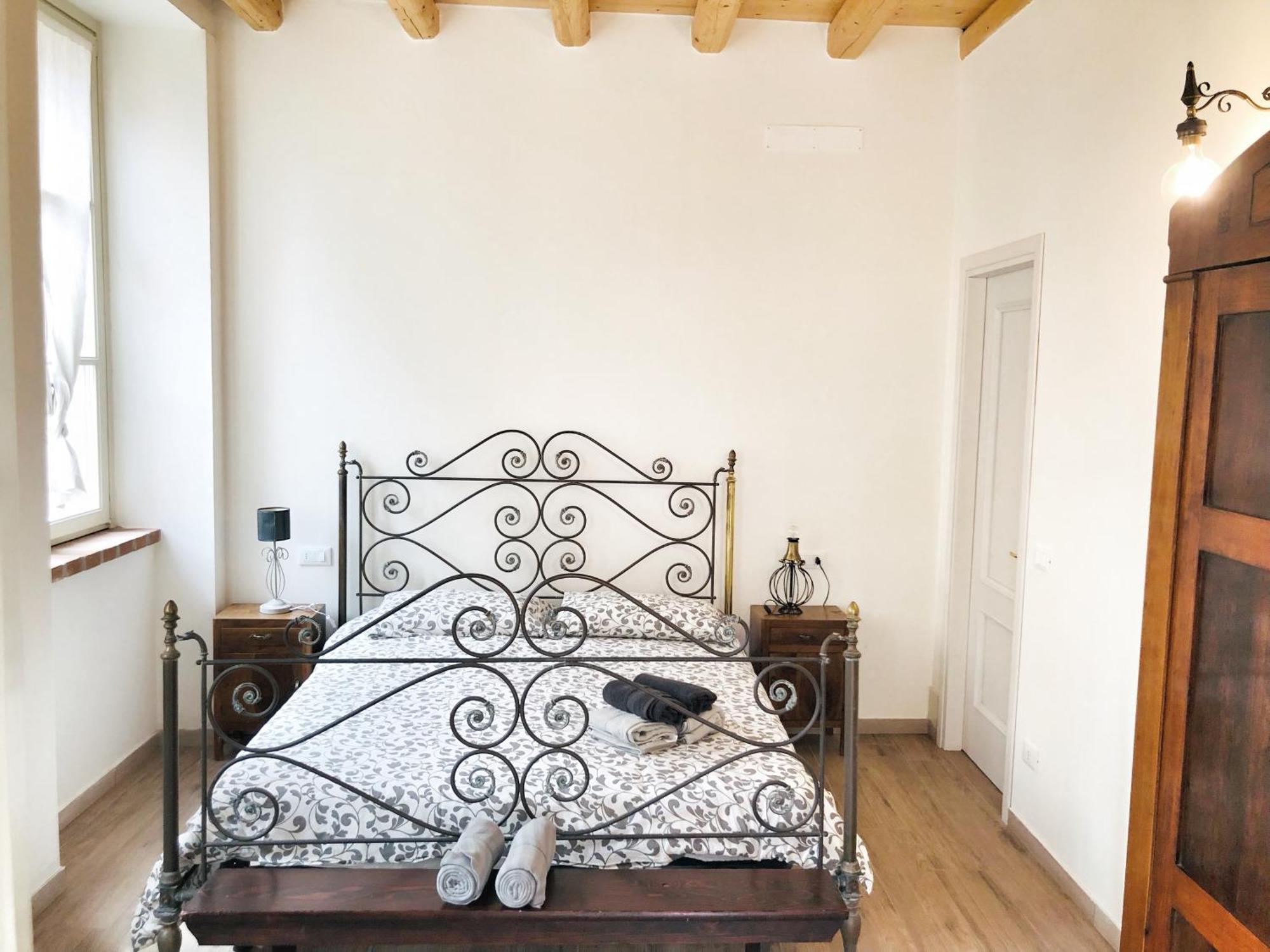 Casa Barteei Bed and Breakfast Monte Isola Exteriör bild